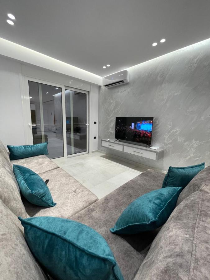 Alpha Lux Apartment Sarandë Exterior foto